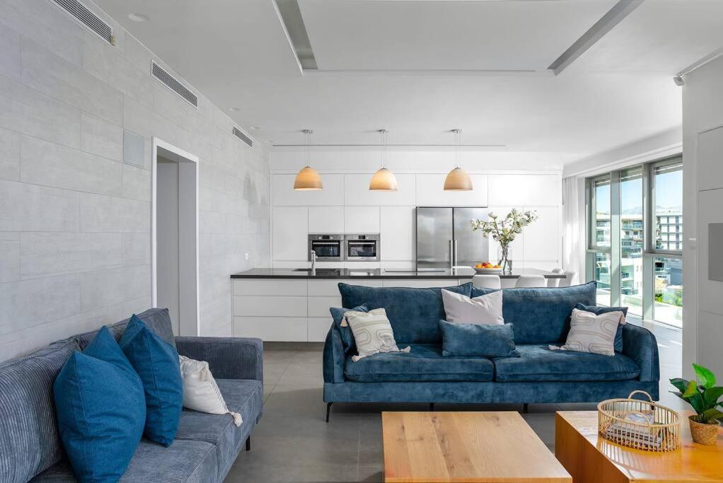 Luxury Family Penthouse With Panoramic View Apartment